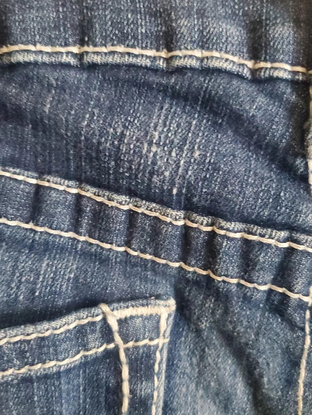 ARIAT LOW RISE BOOTCUT. 32 R. DENIM JEANS. WESTERN